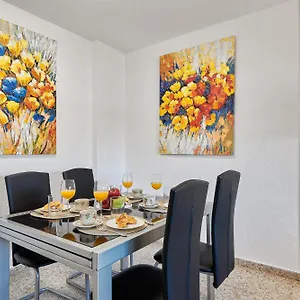 https://luminoso-apartamento-5-minutos-de-la-playa.hotelsinnerja.org