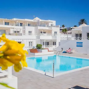 https://flower-beach-suite-8.in-canary-islands.com